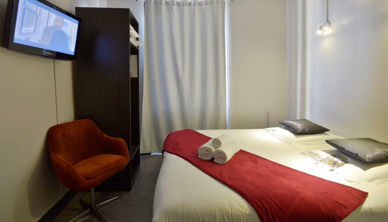 Au Chabichou Hotell Niort Eksteriør bilde