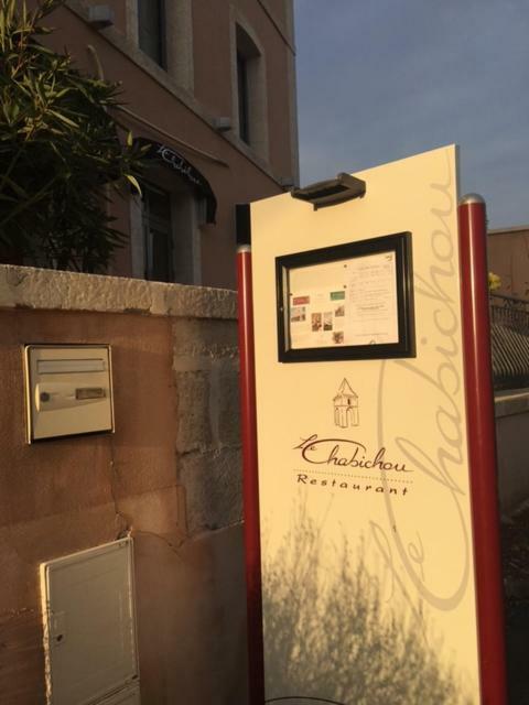 Au Chabichou Hotell Niort Eksteriør bilde